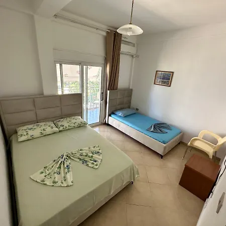 Marina's Apartment Himare